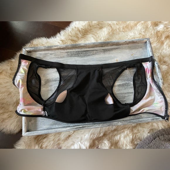 Floral & Mesh Tankini Swim Top/Bikini Top—Small - Picture 2 of 5